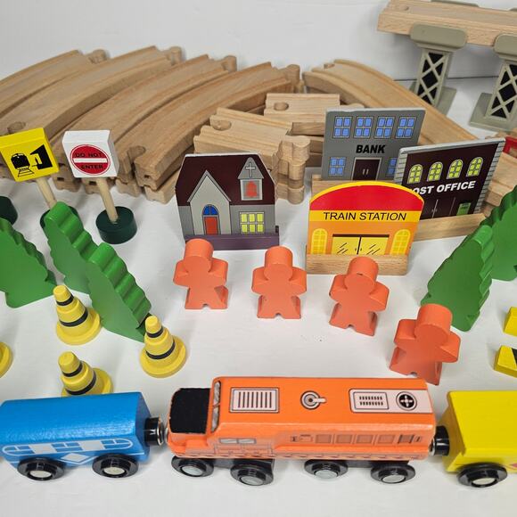 Lot of 63 Pieces Wooden Train Set Track Accessories People Signs Trees Gift - Picture 5 of 11